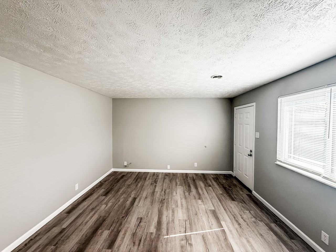 Bridalwood Townhomes - Photo 4 of 35