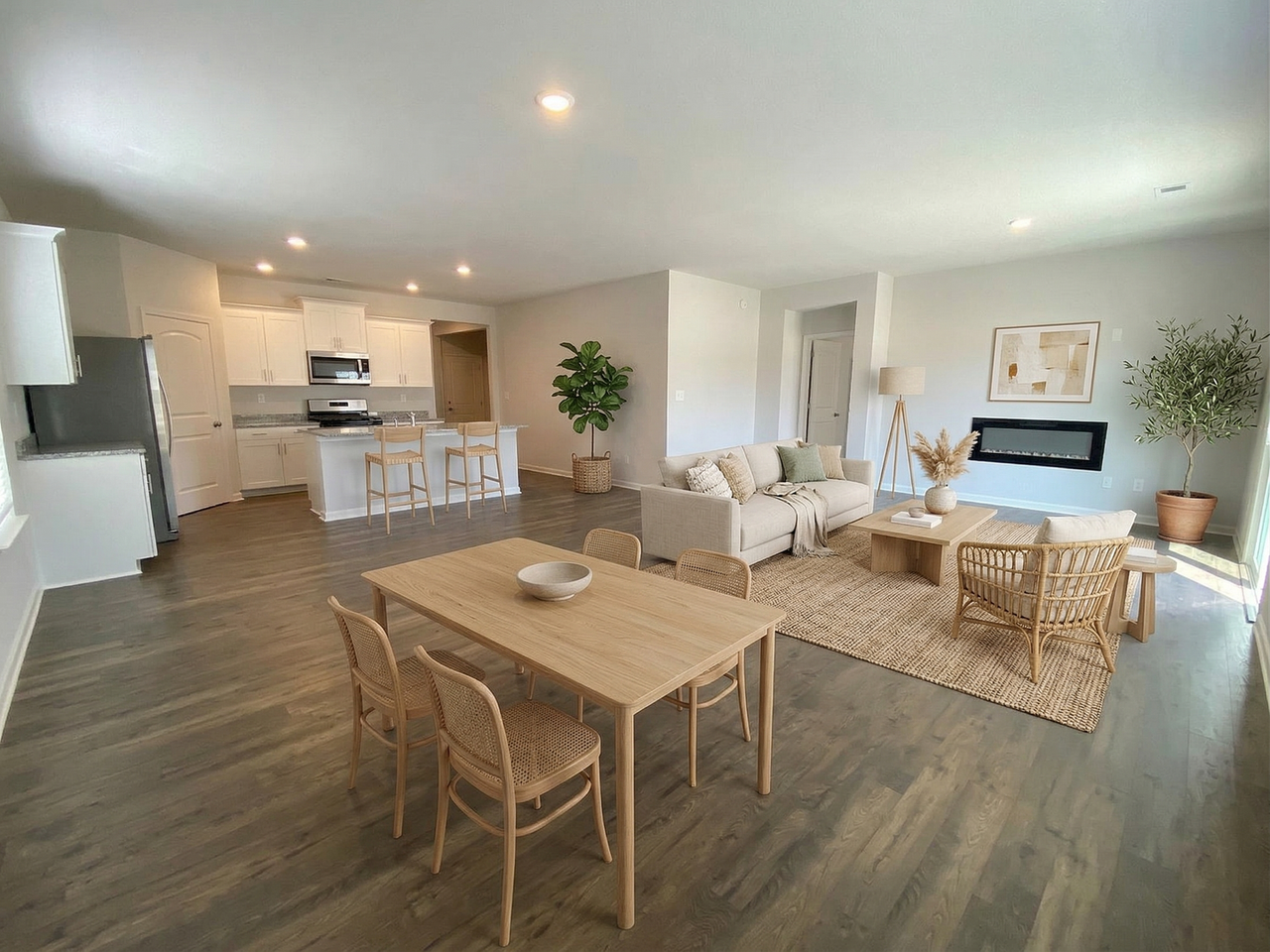 185 Daisy Dr - Photo 2 of 13