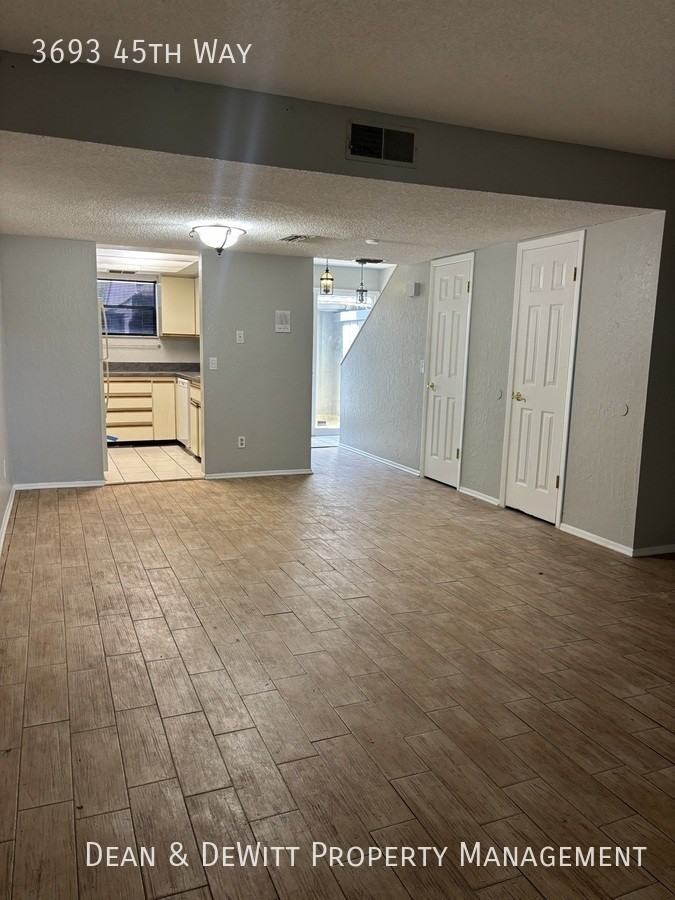 3693 45th Way N - Photo 4 of 26