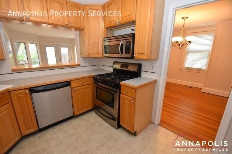 33 Glen Ave - Photo 4 of 34