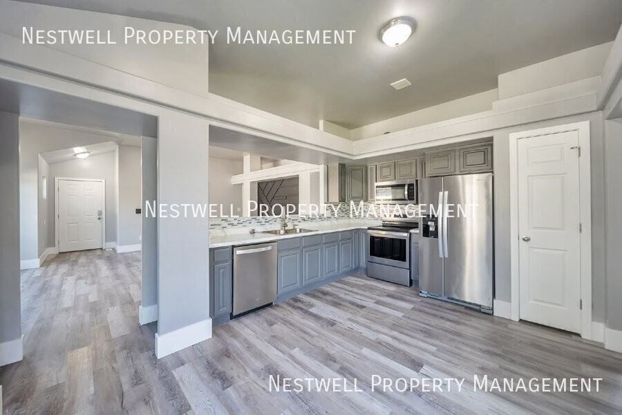 11662 S Harvest Crest Way - Photo 3 of 19