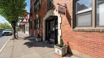 featured image of 527 1st Ave N