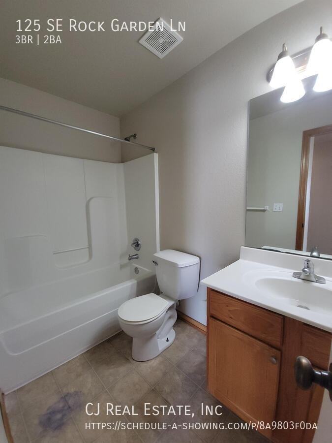 125 Se Rock Garden Ln - Photo 6 of 9