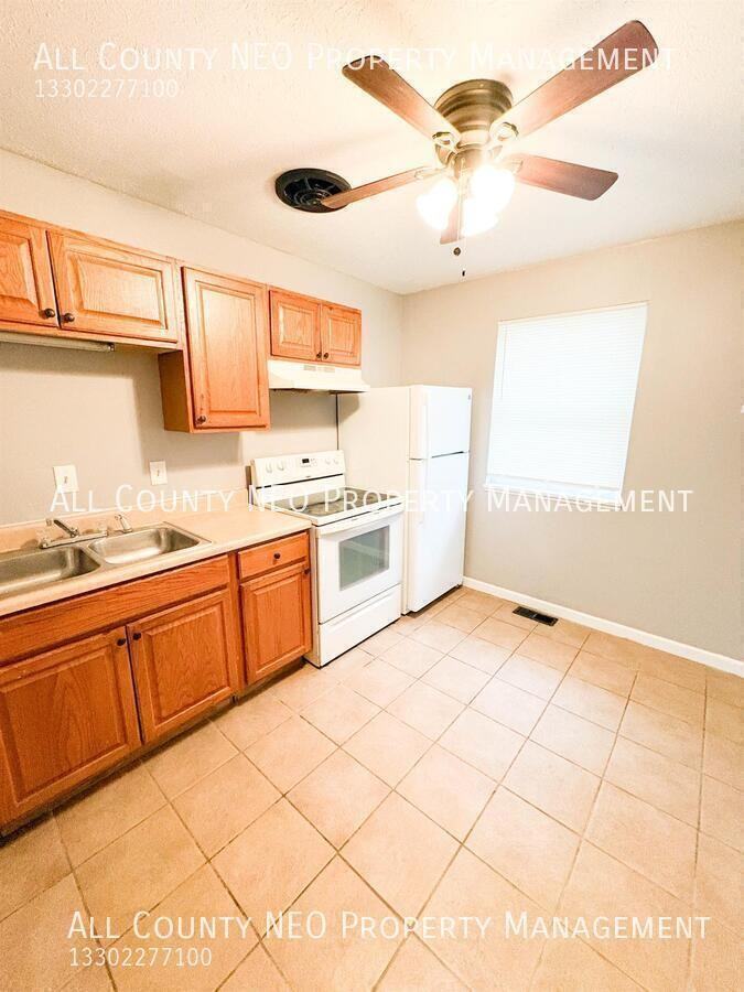 19810 Shawnee Ave - Photo 3 of 9