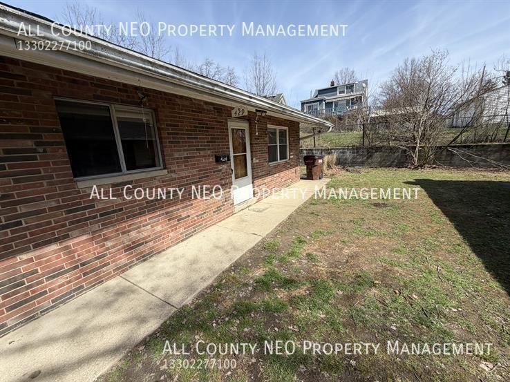 429 Sullivan Ave - Photo 2 of 12