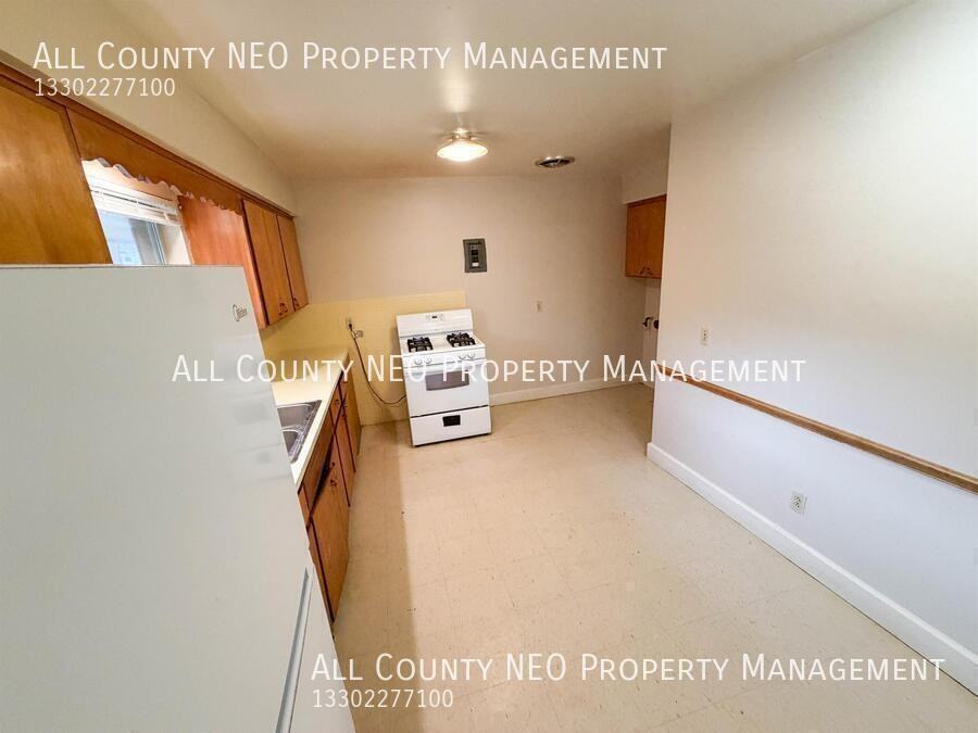 429 Sullivan Ave - Photo 5 of 12