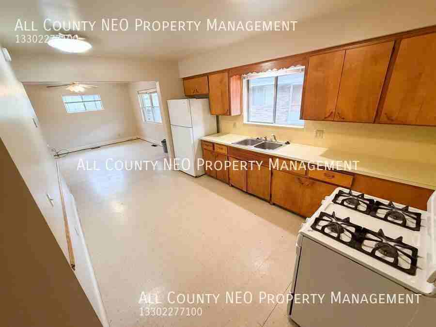 429 Sullivan Ave - Photo 6 of 12