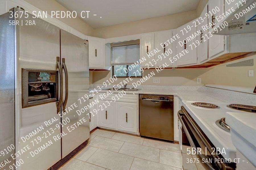 3675 San Pedro Ct - Photo 4 of 22