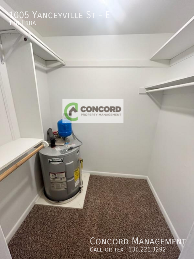 1005 Yanceyville St #E - Photo 7 of 10