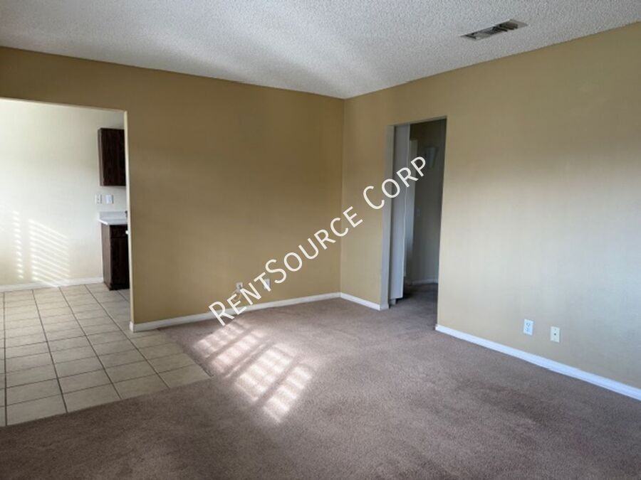 42000 Blueflax Ave - Photo 6 of 27