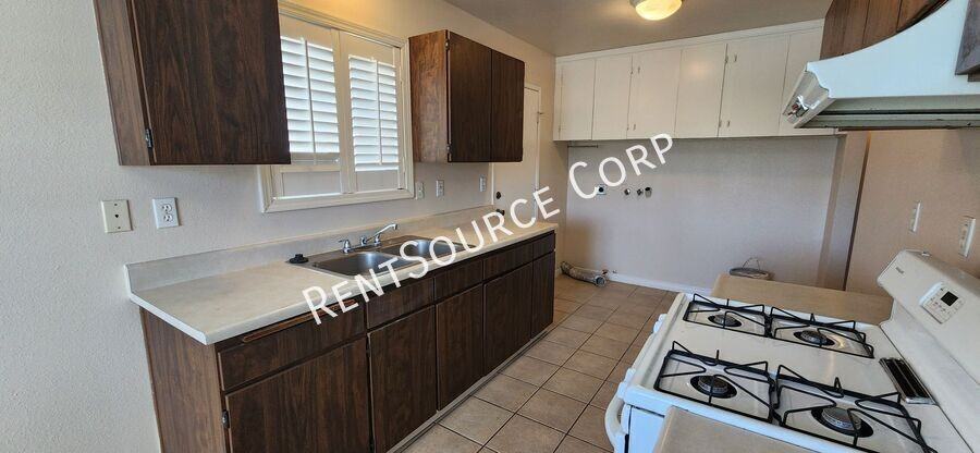 42000 Blueflax Ave - Photo 7 of 27