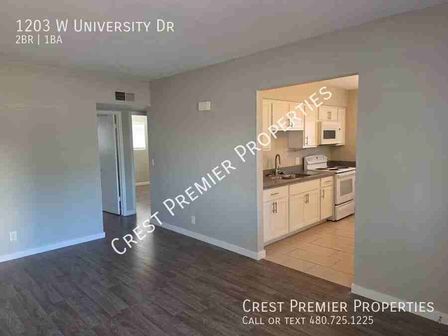 1203 W University Dr - Photo 3 of 12