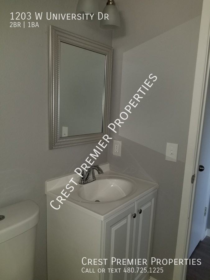 1203 W University Dr - Photo 7 of 12