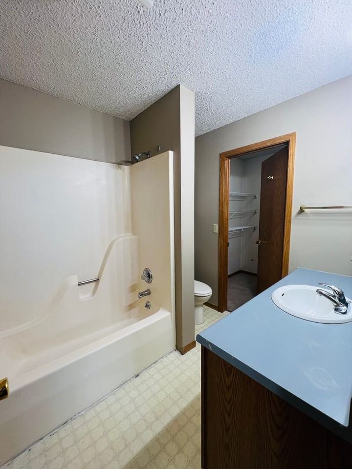 2132 Plaen View Dr - Photo 7 of 19