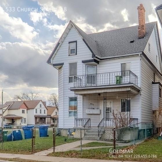 533 Church St #8