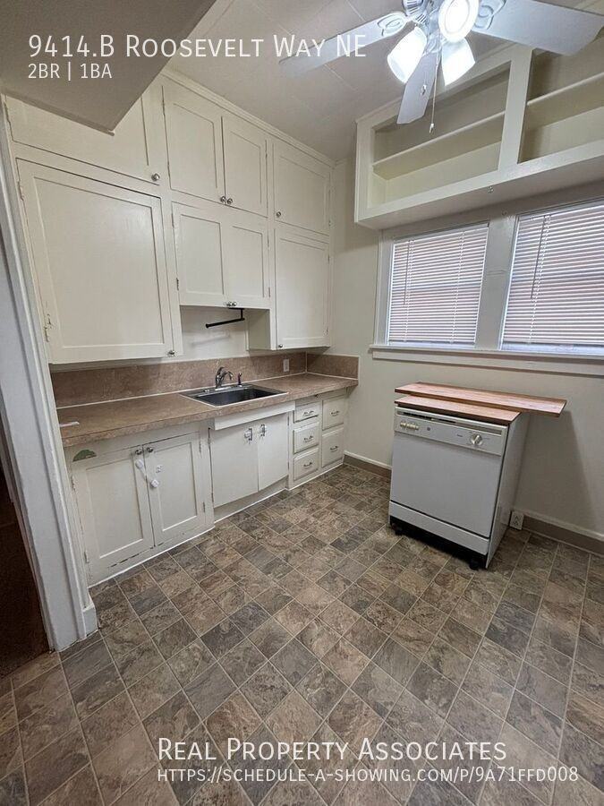 9414B Roosevelt Way Ne - Photo 7 of 17