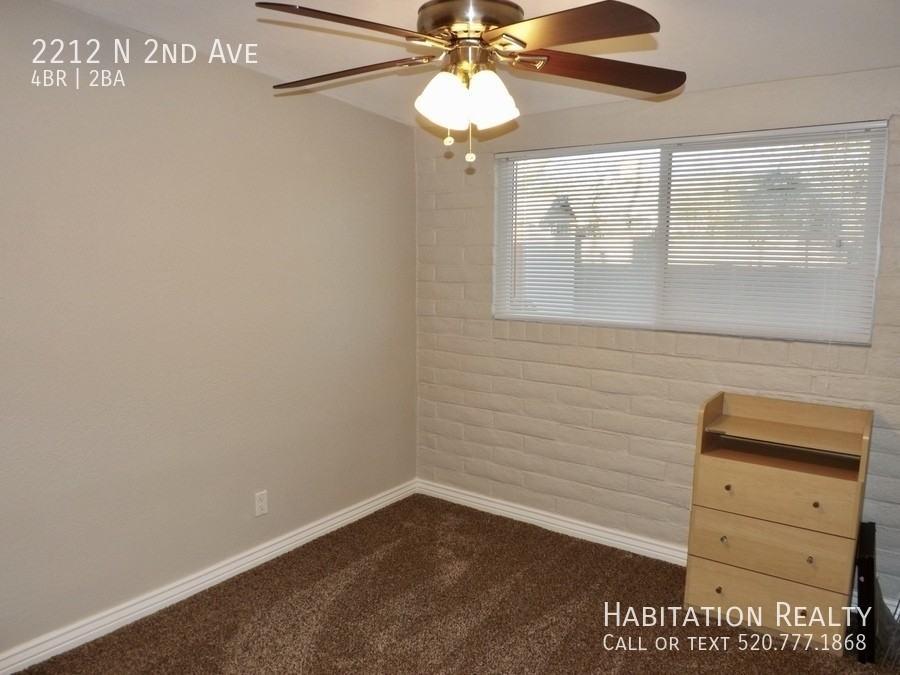 2212 N 2nd Ave - Photo 7 of 23