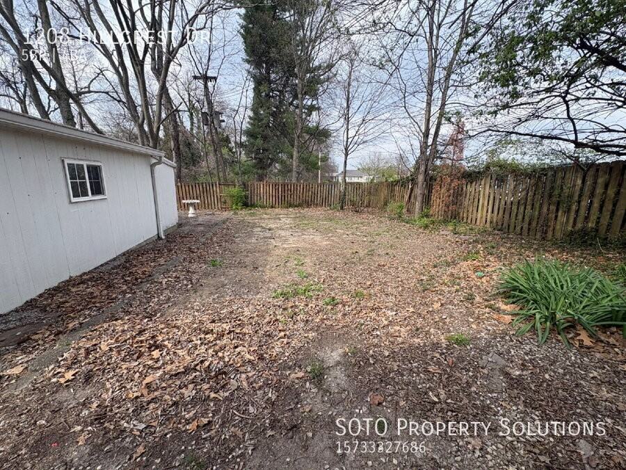 1208 Hillcrest Dr - Photo 6 of 38