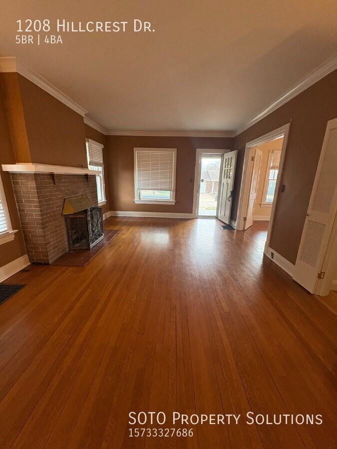 1208 Hillcrest Dr - Photo 7 of 38