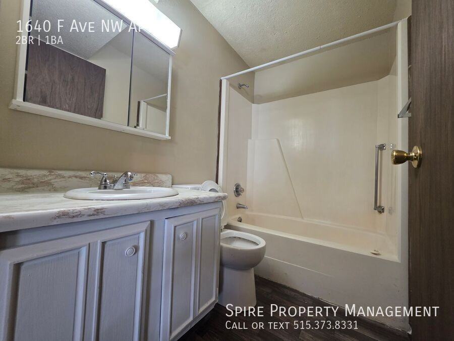 1640 F Ave Nw Apt 1 - Photo 2 of 9