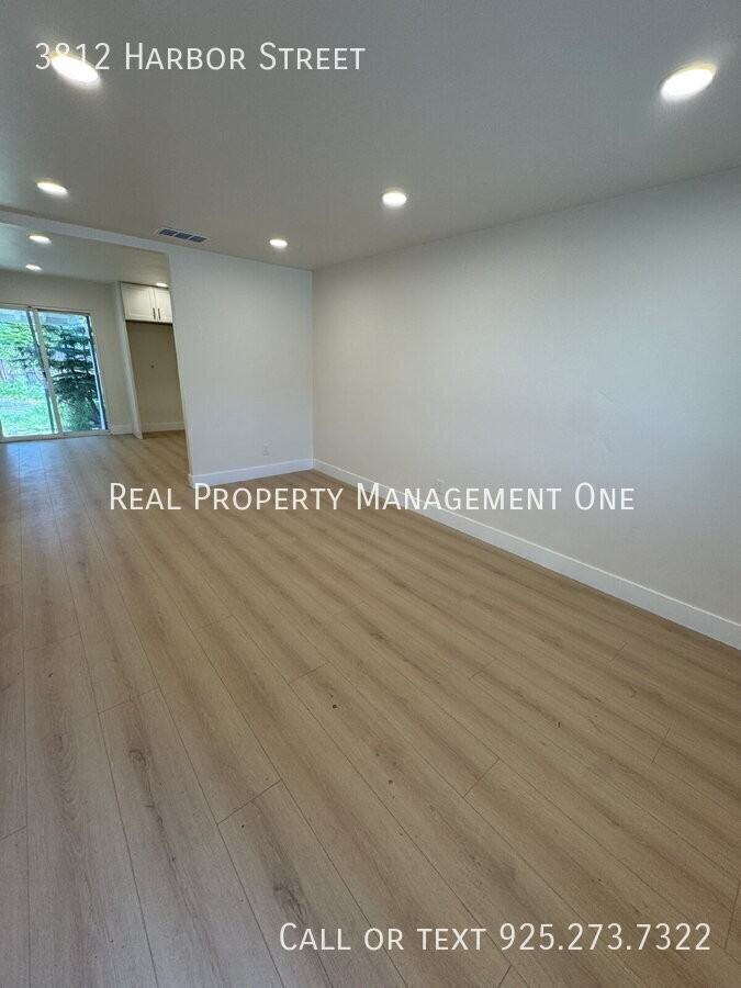 3812 Harbor St - Photo 3 of 13