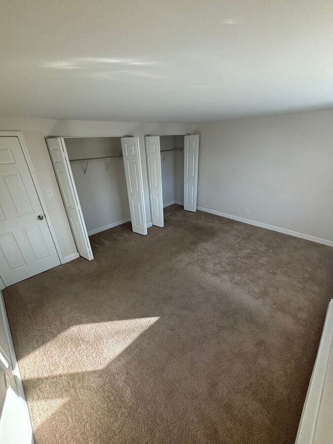 17320 Ridgeland Ave #3B - Photo 4 of 10