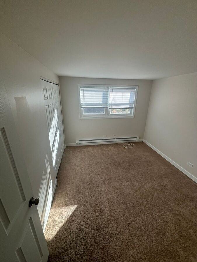 17320 Ridgeland Ave #3B - Photo 5 of 10