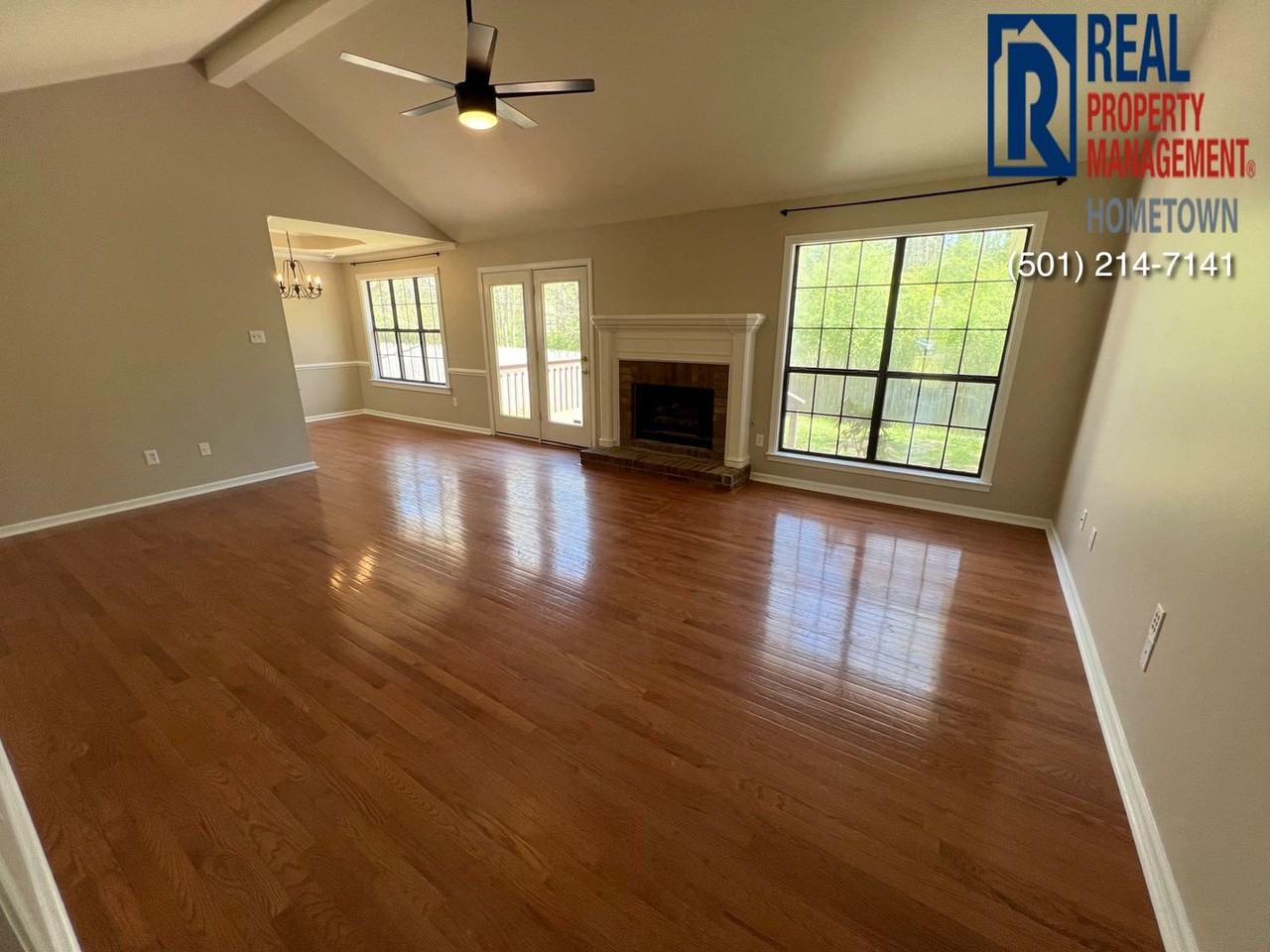 2615 Creekside Dr - Photo 2 of 18