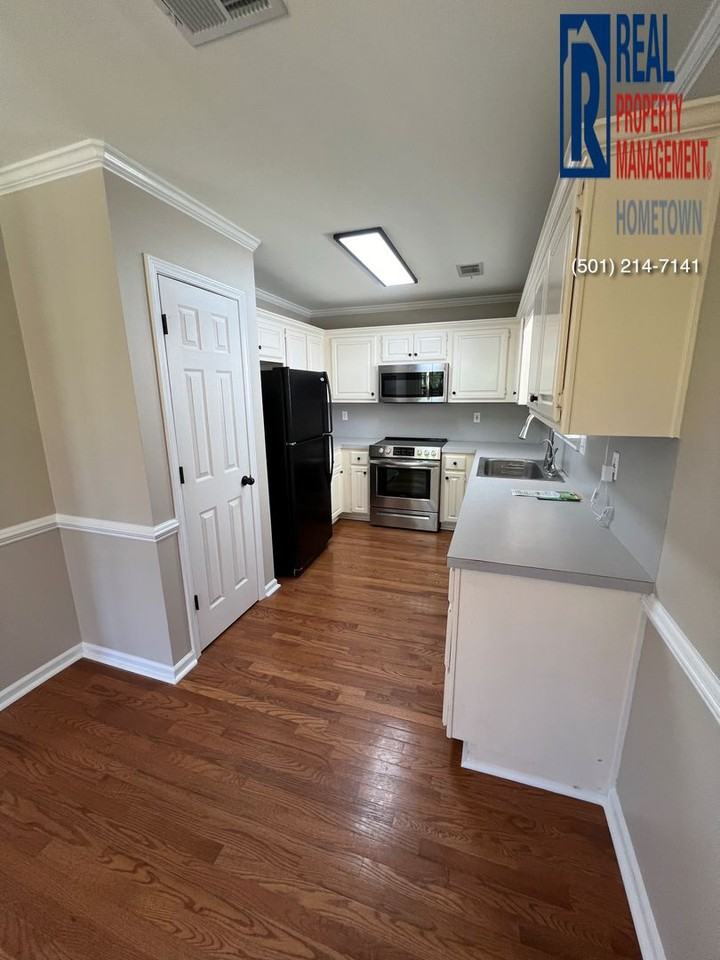 2615 Creekside Dr - Photo 5 of 18