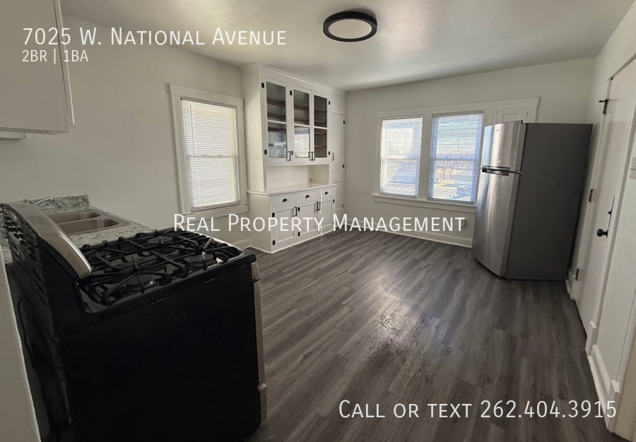 7025 W National Ave - Photo 2 of 15