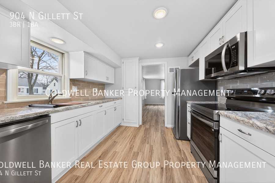 904 N Gillett St - Photo 6 of 36