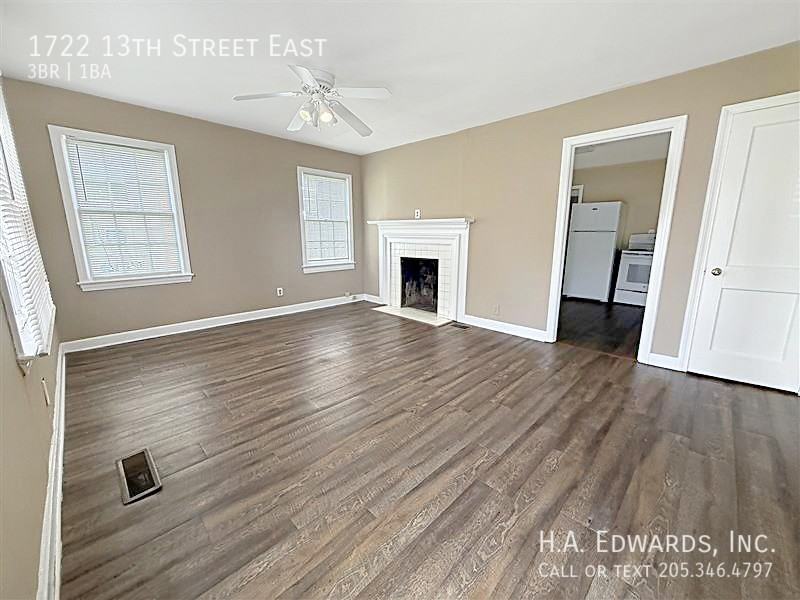 1722 13th St E - Photo 3 of 16