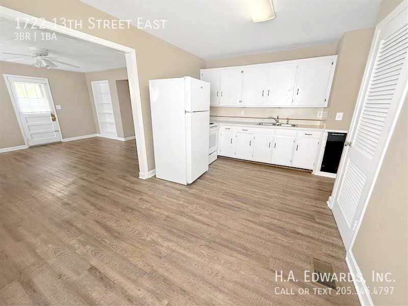 1722 13th St E - Photo 6 of 16