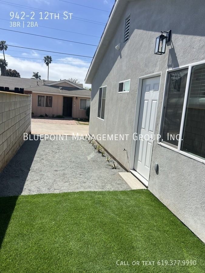 942 12th St ## 2 - Photo 3 of 23