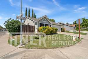 featured image of 8501 Yellowtail Way