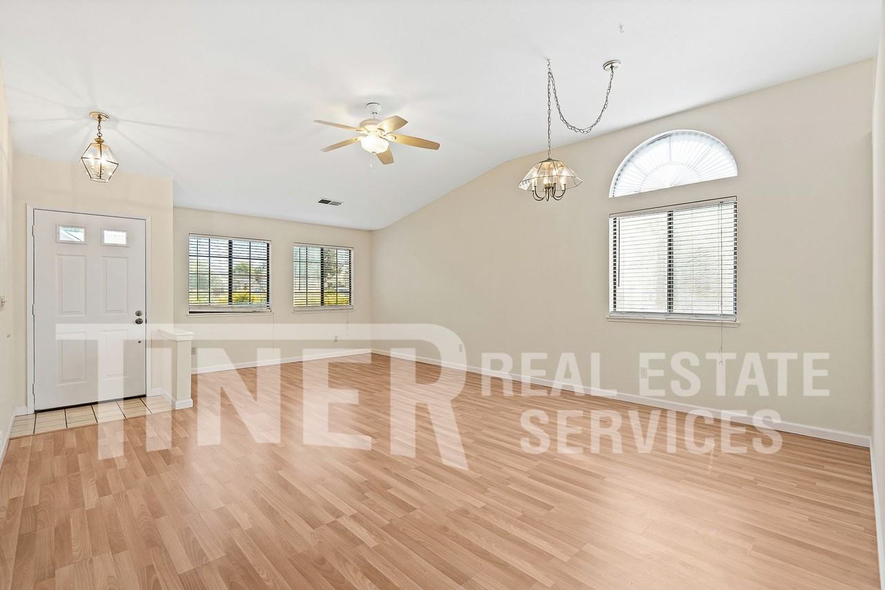 8501 Yellowtail Way - Photo 3 of 30