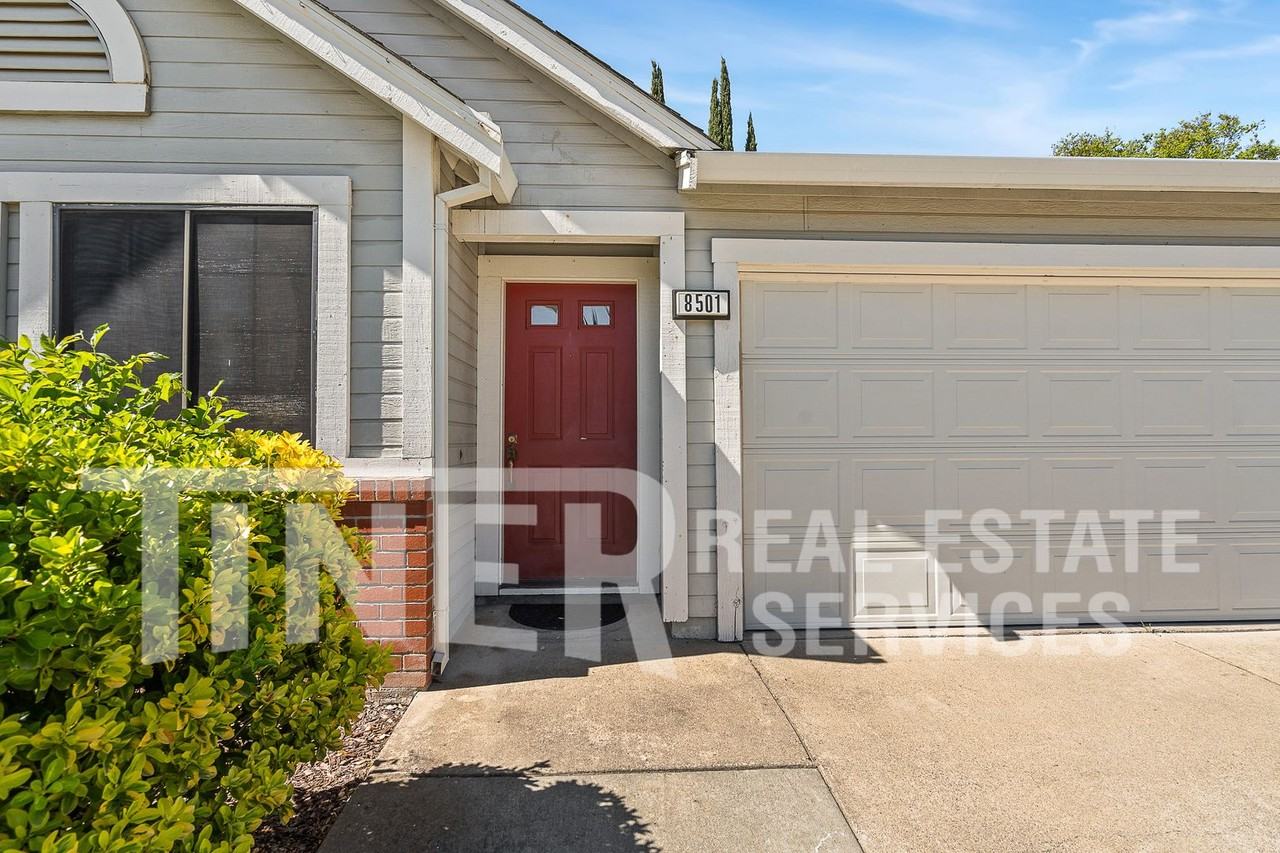 8501 Yellowtail Way - Photo 6 of 30