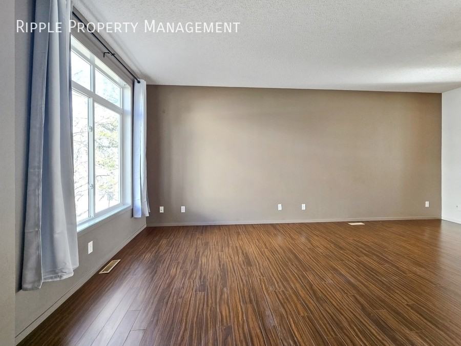 300 Evanscreek Crt Nw #98 - Photo 3 of 25