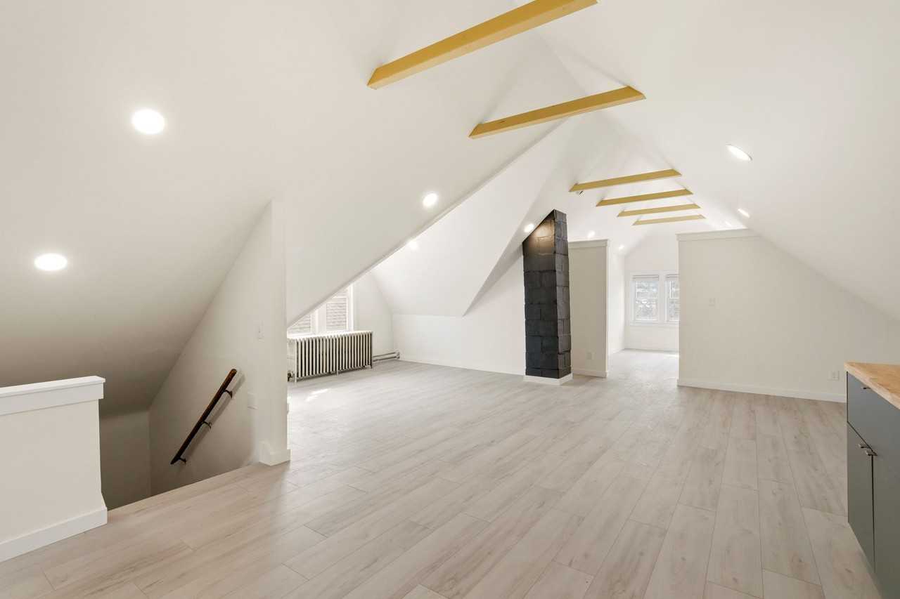 3372A N Downer Ave - Photo 3 of 16
