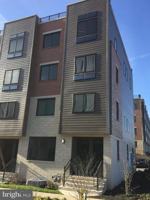 featured image of 711 Lakeview Ct