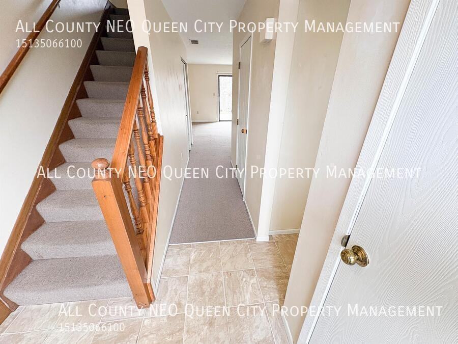 2745 Brookshire Ln - Photo 4 of 17