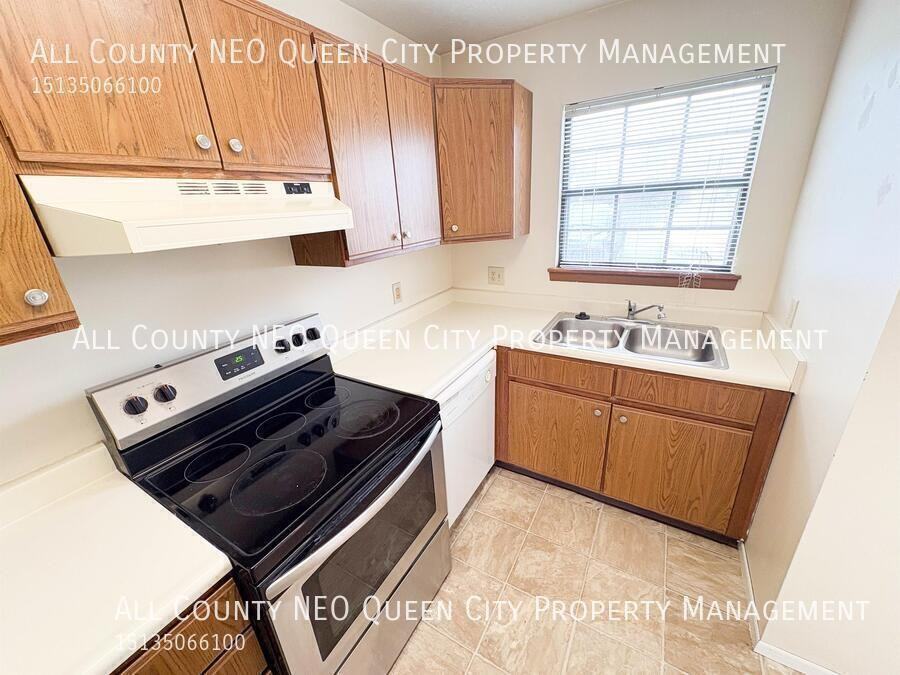 2745 Brookshire Ln - Photo 5 of 17