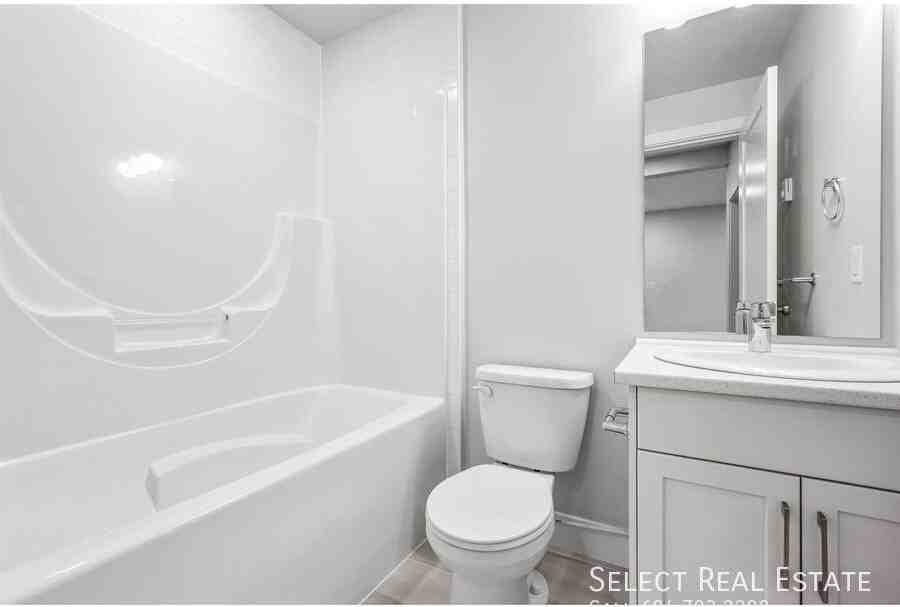 44714 Willowstream Rd - Photo 4 of 8