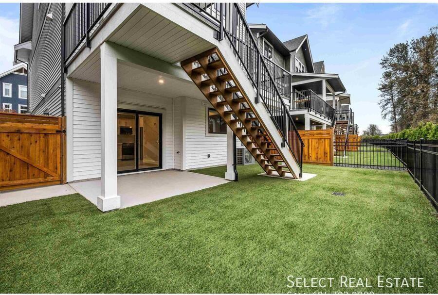 44714 Willowstream Rd - Photo 6 of 8