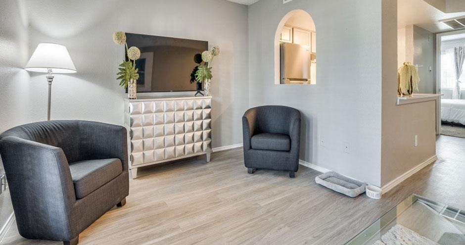 Mateo Apartment Homes - Photo 4 of 24