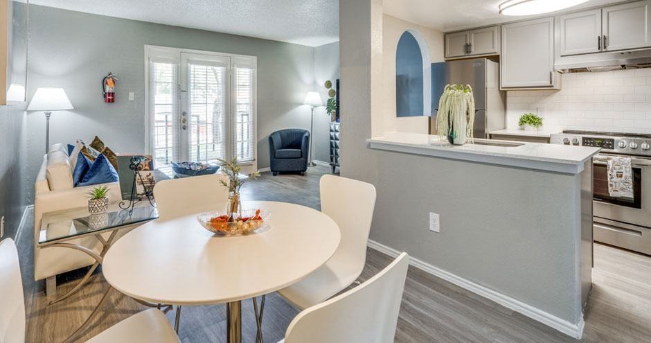 Mateo Apartment Homes - Photo 5 of 24