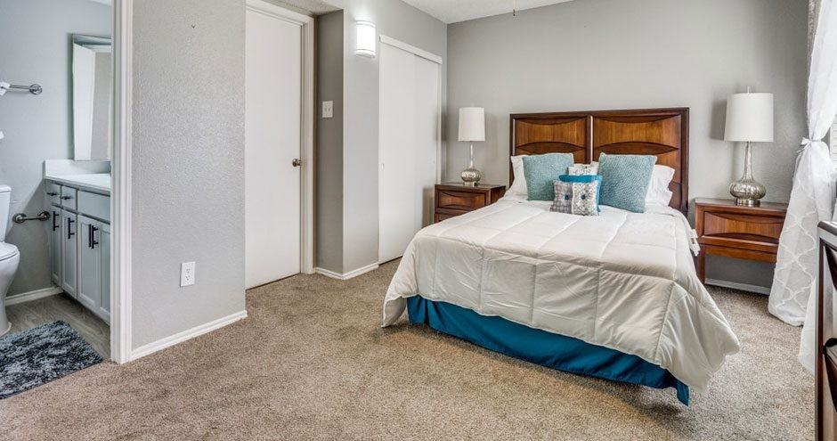 Mateo Apartment Homes - Photo 7 of 24