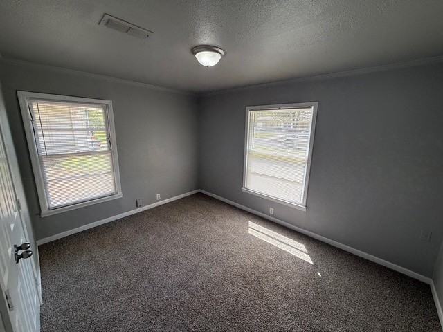 403 Beckley St - Photo 6 of 13