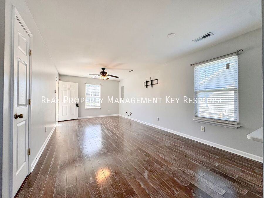 3504 Rainwood Dr - Photo 4 of 22