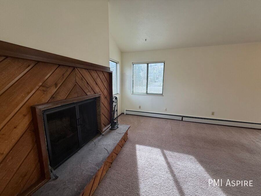 2680 5th St - Photo 3 of 17